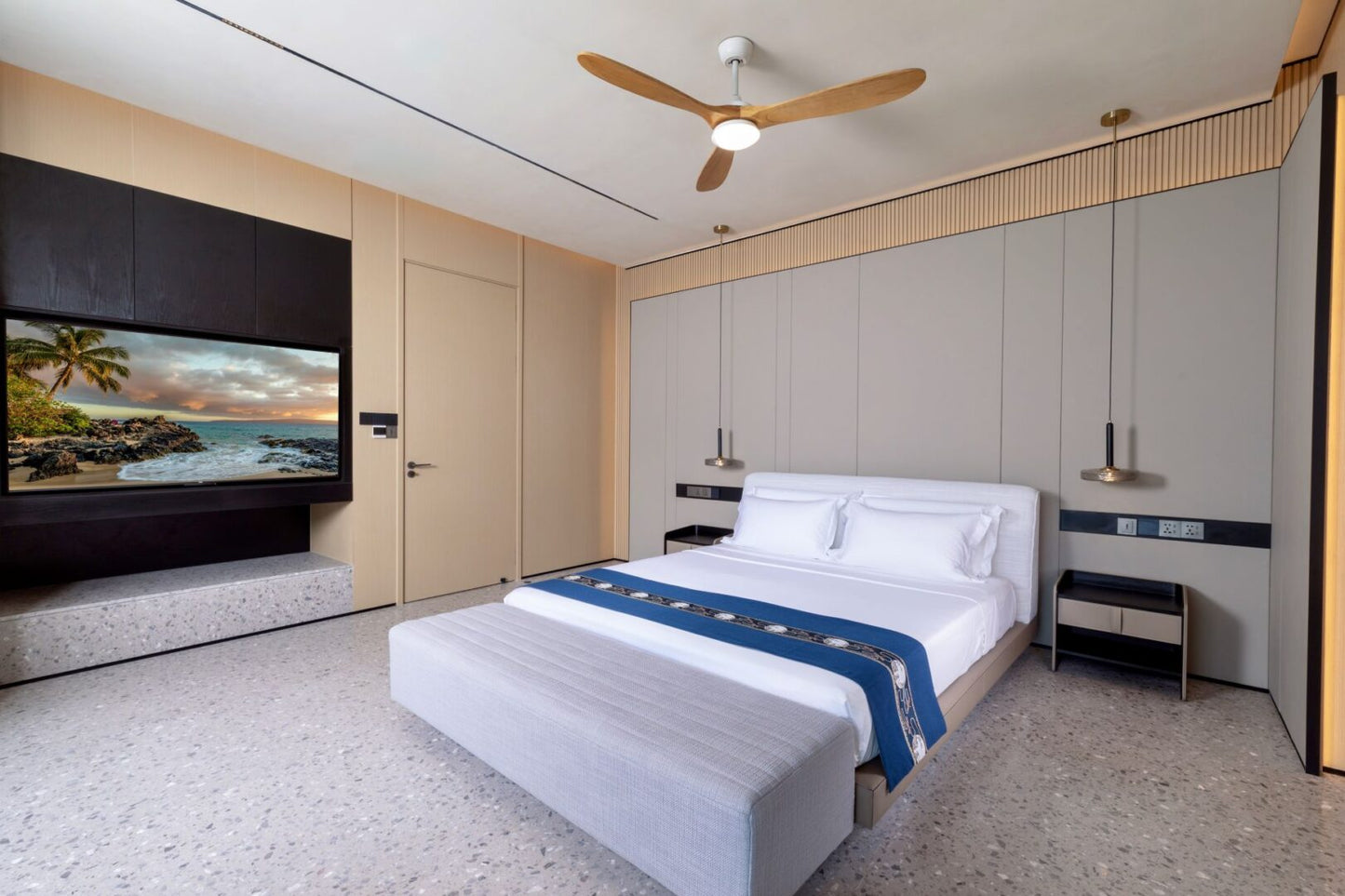 Seaview 12-bedrooms villa in Millionaire’s Mile Kamala beach (2 infinity pools, cinema, spa, gym, wine cellar)