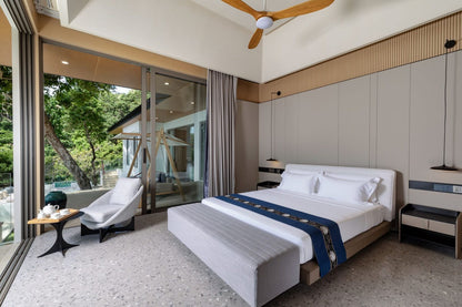 Seaview 12-bedrooms villa in Millionaire’s Mile Kamala beach (2 infinity pools, cinema, spa, gym, wine cellar)