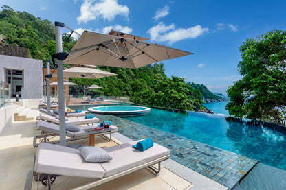Seaview 12-bedrooms villa in Millionaire’s Mile Kamala beach (2 infinity pools, cinema, spa, gym, wine cellar)