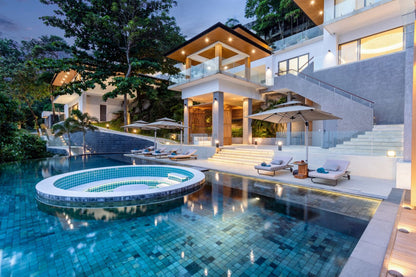 Seaview 12-bedrooms villa in Millionaire’s Mile Kamala beach (2 infinity pools, cinema, spa, gym, wine cellar)