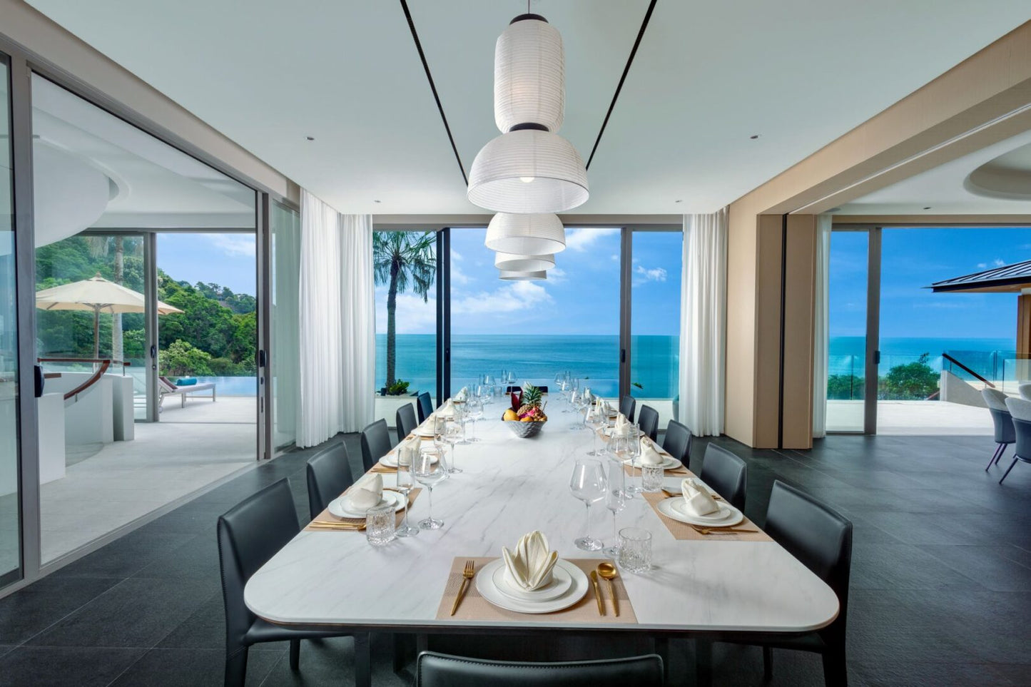 Seaview 12-bedrooms villa in Millionaire’s Mile Kamala beach (2 infinity pools, cinema, spa, gym, wine cellar)