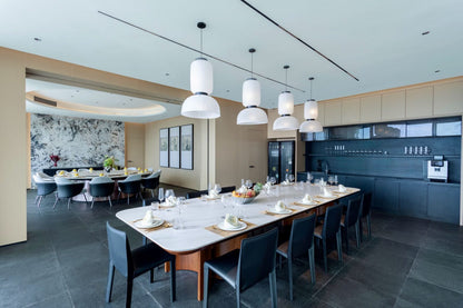 Seaview 12-bedrooms villa in Millionaire’s Mile Kamala beach (2 infinity pools, cinema, spa, gym, wine cellar)