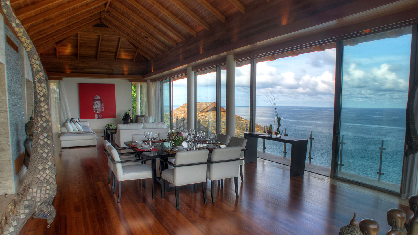 Seaview 6-bedrooms clifftop villa in Millionaire’s Mile Kamala beach (17.5 meters infinity pools with jacuzzi, private spa, fully staffed)