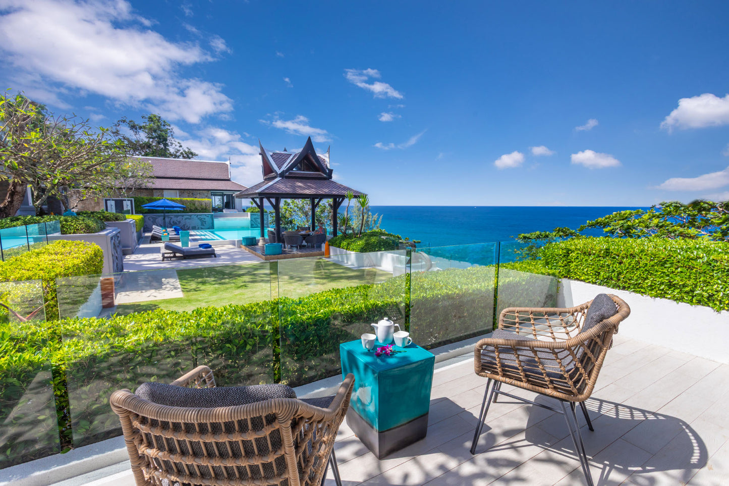 Seaview 7-bedrooms clifftop villa in Millionaire’s Mile Kamala beach (2 infinity pools, cinema, spa, gym, private chef)