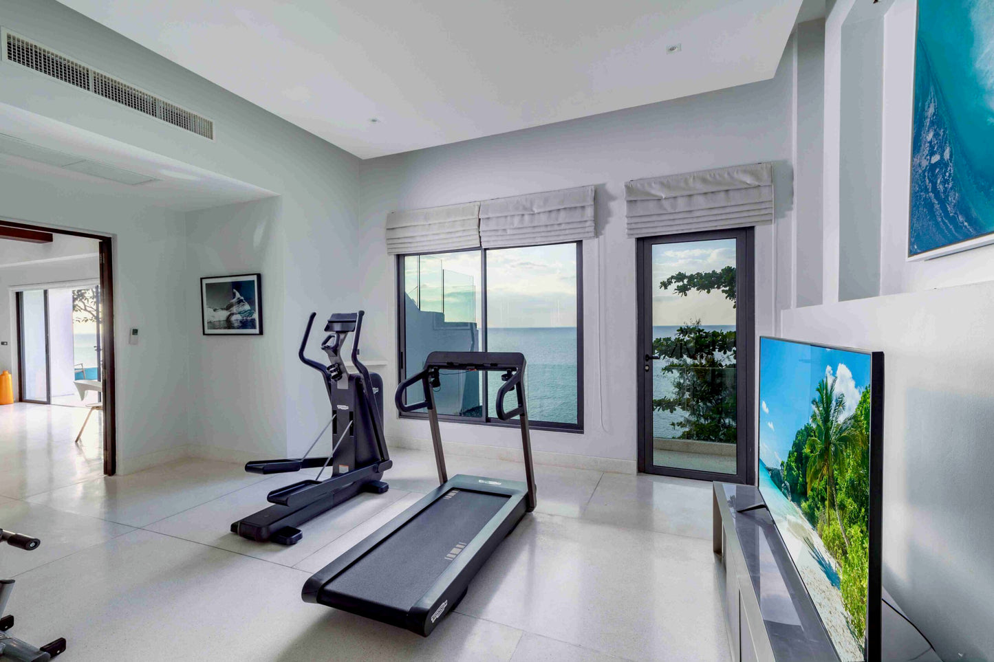 Seaview 7-bedrooms clifftop villa in Millionaire’s Mile Kamala beach (2 infinity pools, cinema, spa, gym, private chef)