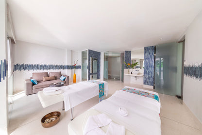 Seaview 7-bedrooms clifftop villa in Millionaire’s Mile Kamala beach (2 infinity pools, cinema, spa, gym, private chef)