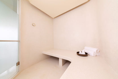 Seaview 7-bedrooms clifftop villa in Millionaire’s Mile Kamala beach (2 infinity pools, cinema, spa, gym, private chef)