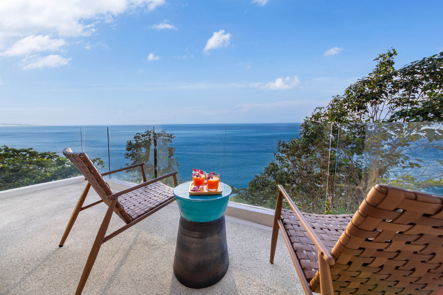 Seaview 7-bedrooms clifftop villa in Millionaire’s Mile Kamala beach (2 infinity pools, cinema, spa, gym, private chef)