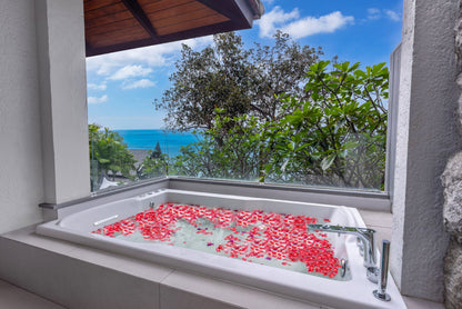 Seaview 7-bedrooms clifftop villa in Millionaire’s Mile Kamala beach (2 infinity pools, cinema, spa, gym, private chef)