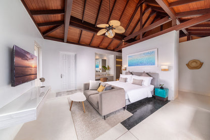 Seaview 7-bedrooms clifftop villa in Millionaire’s Mile Kamala beach (2 infinity pools, cinema, spa, gym, private chef)