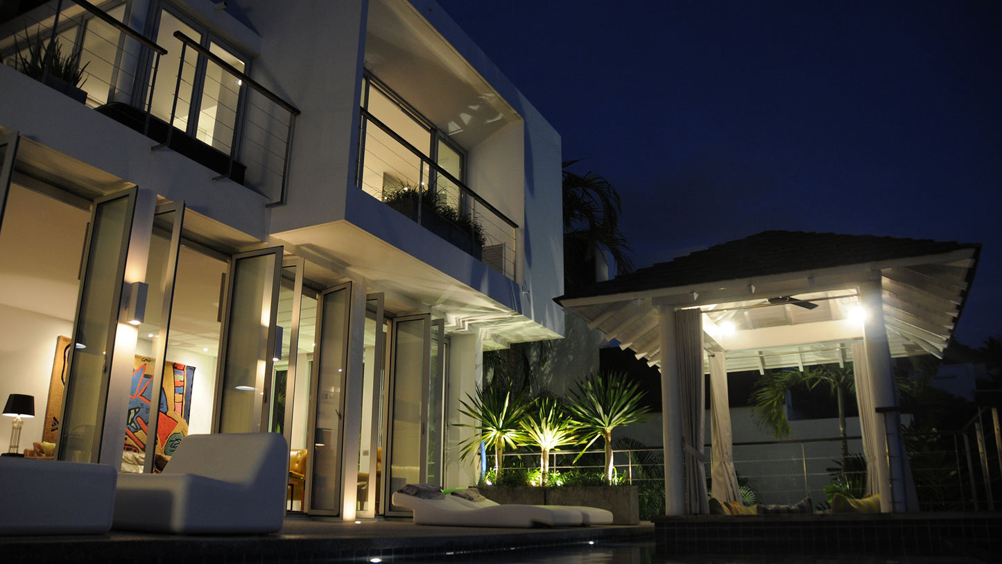 Seaview panoramic hillside 4-bedrooms villa in Surin beach (roof top, jacuzzi, 9-metre infinity pool, shade sala, fully staffed, thai chef)